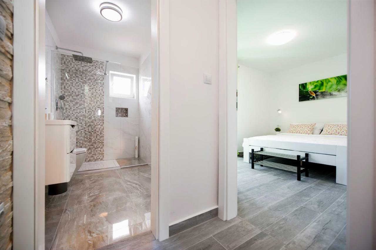 Apartment And Studio Tereza Rovinj Exterior photo
