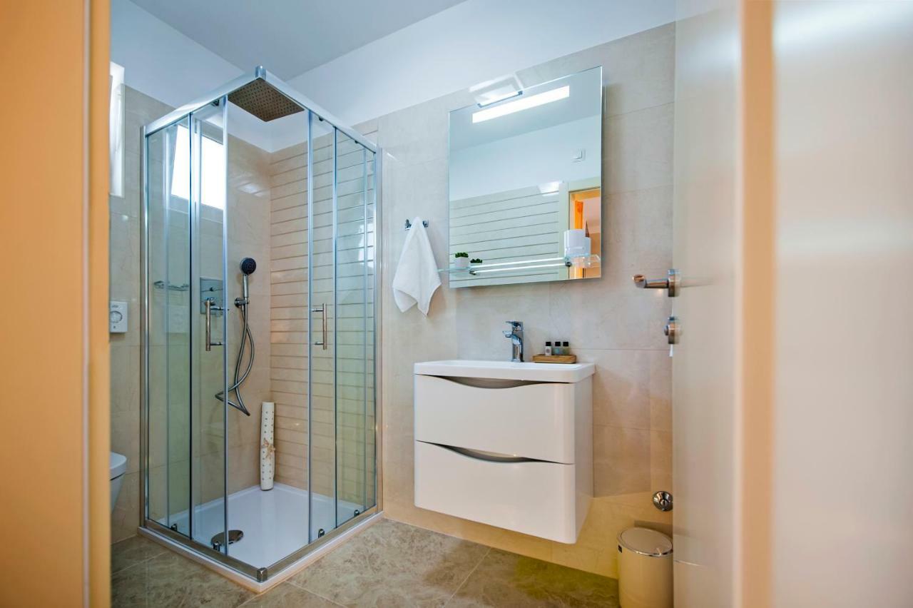 Apartment And Studio Tereza Rovinj Exterior photo